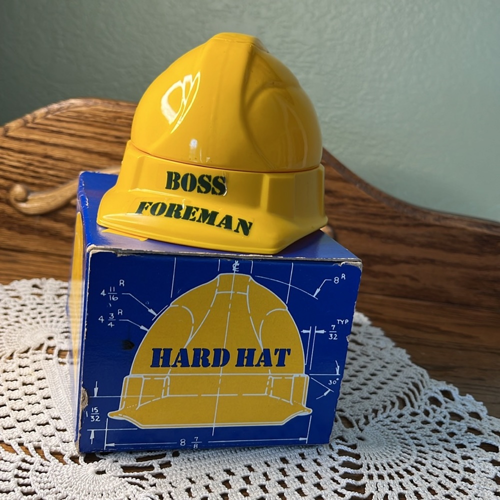Vintage Avon Hard Hat βBoss Foremanβ Deep Woods EMPTY Bottle 4 fl. oz.